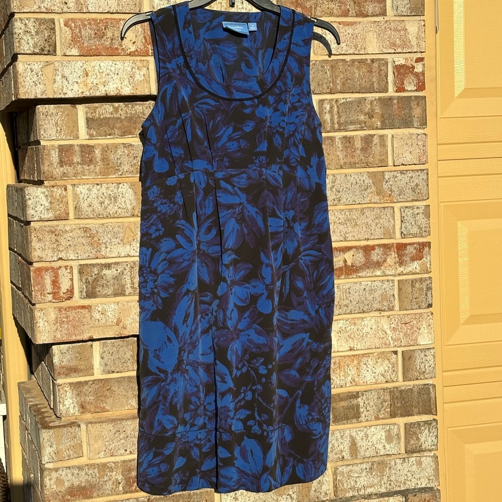 [SIMPLY VERA-VERA WANG] Sleeveless Blue Floral Dress